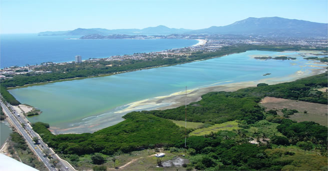 Resultado de imagen para laguna valle de las garzas