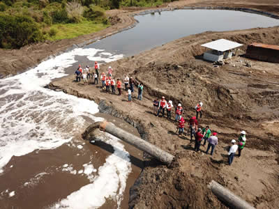 Recorrido con la prensa en los canales principales de la Laguna Valle de las Garzas
